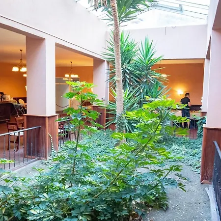 оазис парк 酒店 内塞伯尔