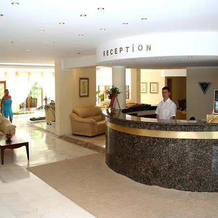 Hotel оазис парк 3*
