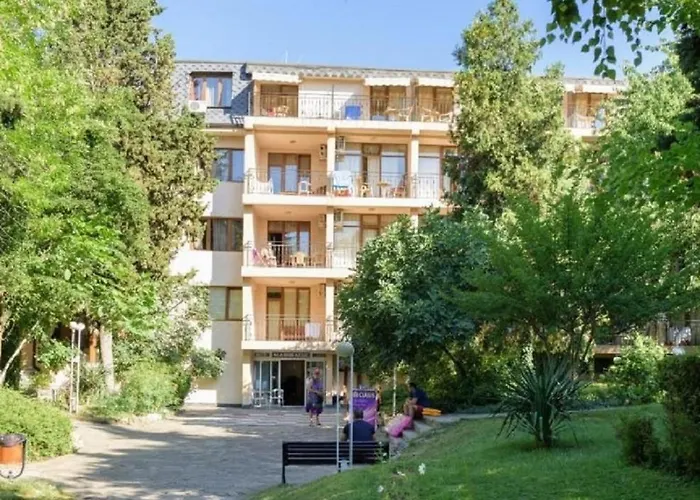 Hotel оазис парк 3*